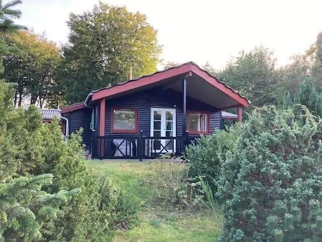 8877-glesborg-enebaerstien-9-b * Fjellerup